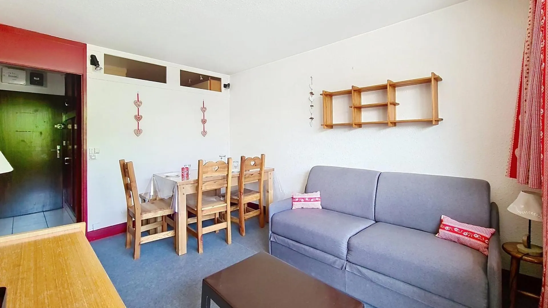 Appartement Lumineux Au Centre, Balcon, Proche Pistes Et Commerces - Fr-1-344-946 location